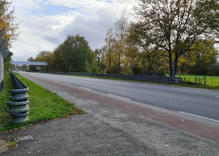 Chez Julie アパートホテル 3*