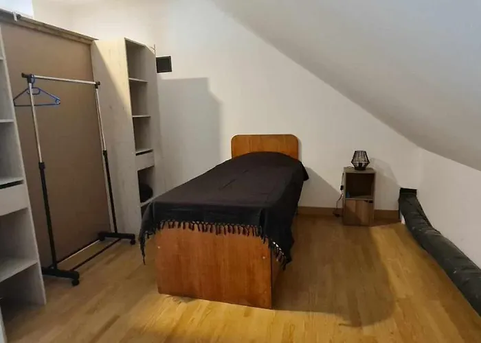 Chez Julie アパートホテル 3*